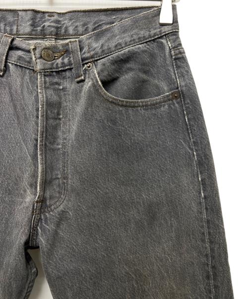 LEVI'S（リーバイス）LEVI'S (リーバイス) デニムパンツ ブラック サイズ:３０の古着・服飾アイテム