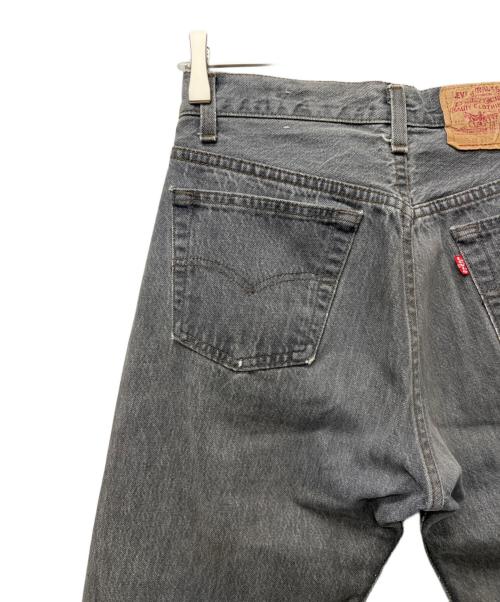 LEVI'S（リーバイス）LEVI'S (リーバイス) デニムパンツ ブラック サイズ:３０の古着・服飾アイテム