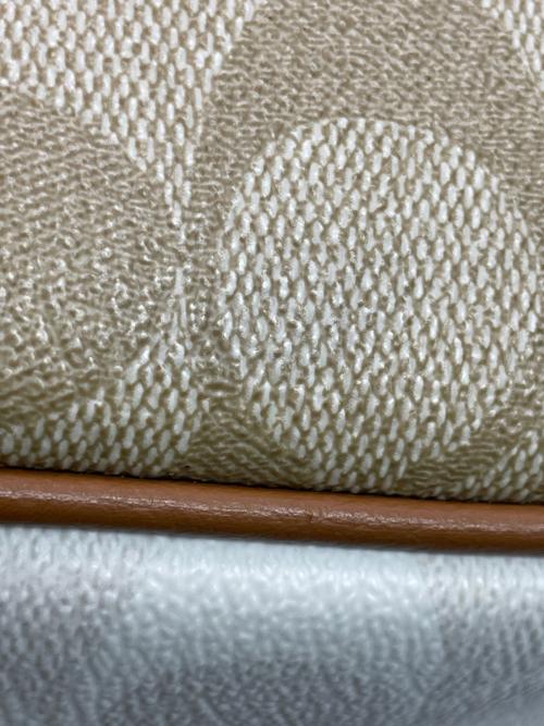 COACH（コーチ）COACH (コーチ) ジェイミー カメラ バッグ ブロックド シグネチャー キャンバス ベージュ×ホワイト サイズ:実寸参照の古着・服飾アイテム