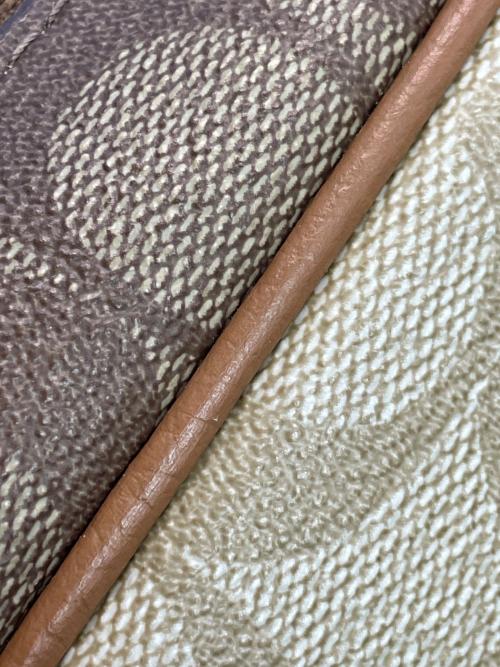 COACH（コーチ）COACH (コーチ) ジェイミー カメラ バッグ ブロックド シグネチャー キャンバス ベージュ×ホワイト サイズ:実寸参照の古着・服飾アイテム