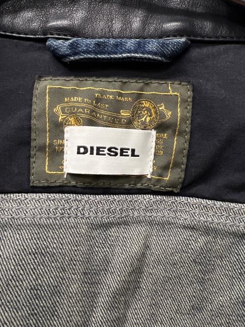 DIESEL（ディーゼル）DIESEL (ディーゼル) 襟レザーデニムジャケット インディゴ×ブラック サイズ:Ｌの古着・服飾アイテム