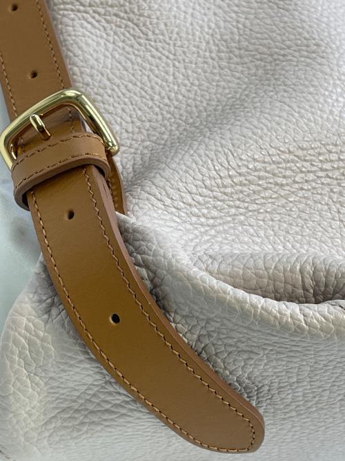 HER SCHEDULE（ハースケジュール）HER SCHEDULE (ハースケジュール) ショルダーバッグ ベージュの古着・服飾アイテム