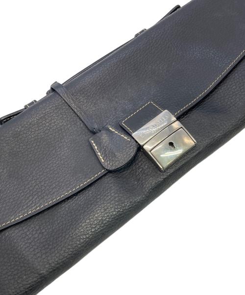 E MARINELLA（イー マリネッラ）E MARINELLA (イー マリネッラ) クラッチバッグ ブラックの古着・服飾アイテム