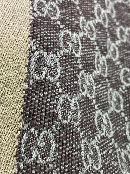 GUCCI（グッチ）GUCCI (グッチ) マフラー グレーの古着・服飾アイテム