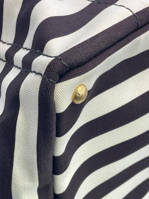 PRADA（プラダ）PRADA (プラダ) バッグ ベージュ×ブラックの古着・服飾アイテム