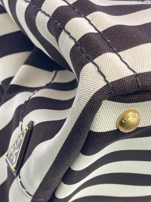 PRADA（プラダ）PRADA (プラダ) バッグ ベージュ×ブラックの古着・服飾アイテム