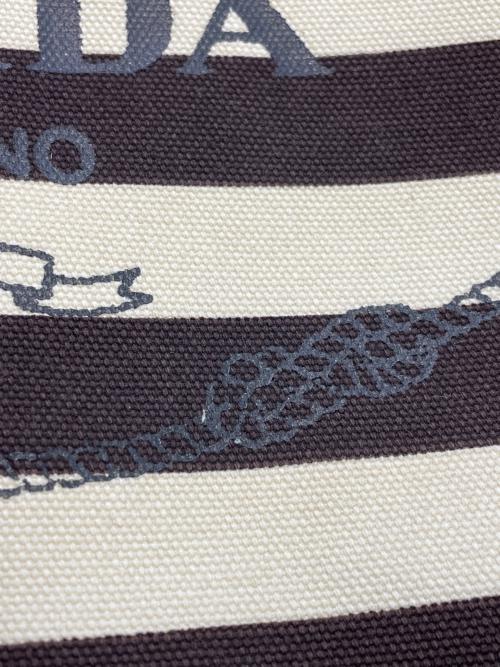 PRADA（プラダ）PRADA (プラダ) バッグ ベージュ×ブラックの古着・服飾アイテム