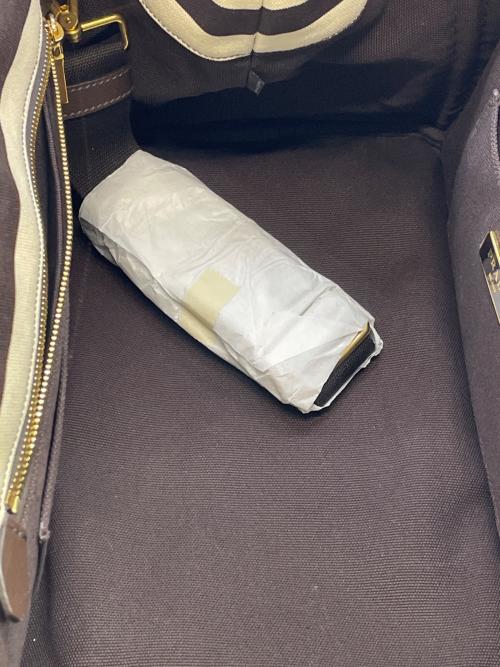 PRADA（プラダ）PRADA (プラダ) バッグ ベージュ×ブラックの古着・服飾アイテム