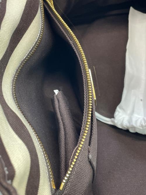 PRADA（プラダ）PRADA (プラダ) バッグ ベージュ×ブラックの古着・服飾アイテム