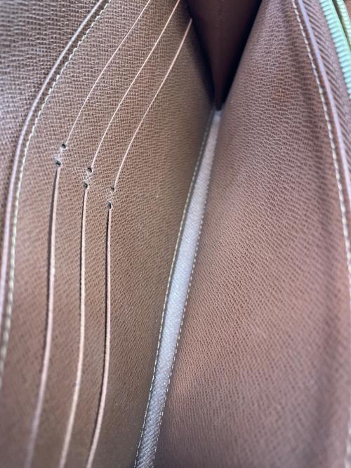 LOUIS VUITTON（ルイ ヴィトン）LOUIS VUITTON (ルイ ヴィトン) ポルトフォイユ・サラ ブラウンの古着・服飾アイテム