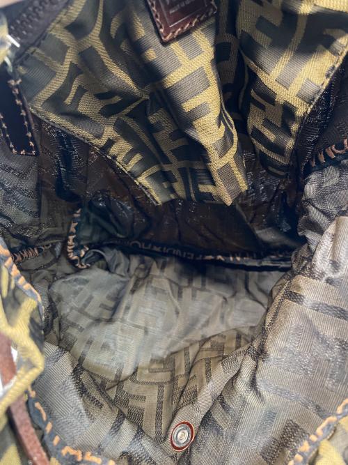 FENDI（フェンディ）FENDI (フェンディ) ナイロンリュック ブラウン×ブラウンの古着・服飾アイテム