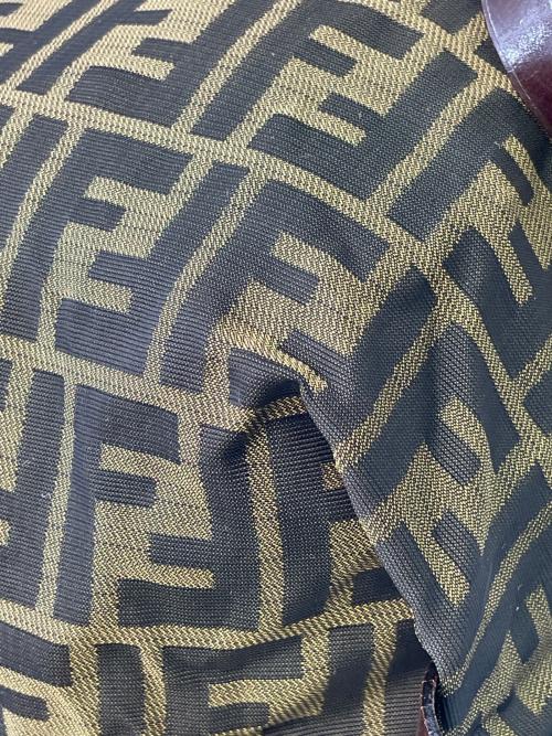 FENDI（フェンディ）FENDI (フェンディ) ナイロンリュック ブラウン×ブラウンの古着・服飾アイテム