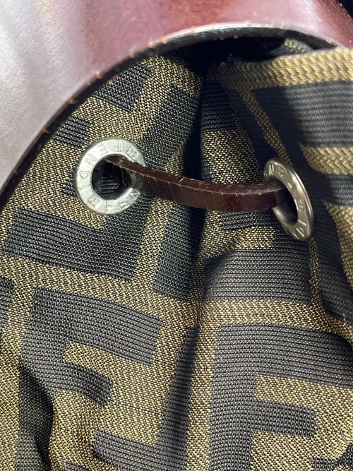 FENDI（フェンディ）FENDI (フェンディ) ナイロンリュック ブラウン×ブラウンの古着・服飾アイテム