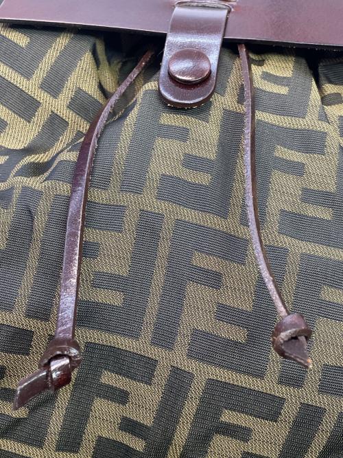 FENDI（フェンディ）FENDI (フェンディ) ナイロンリュック ブラウン×ブラウンの古着・服飾アイテム