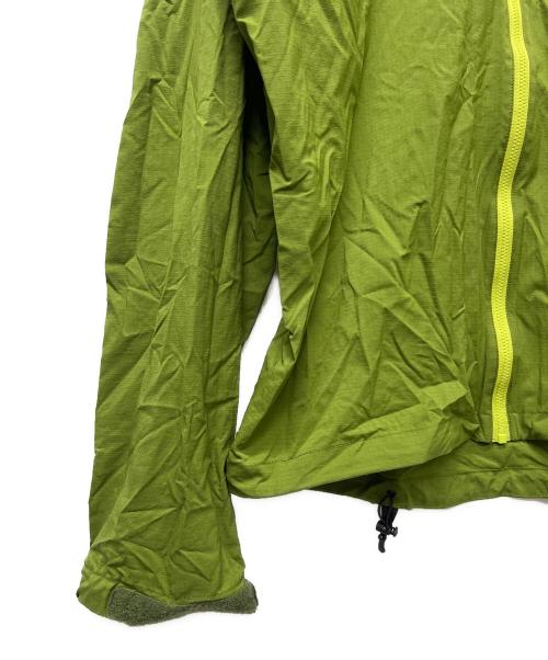 ARC'TERYX（アークテリクス）ARC'TERYX (アークテリクス) マウンテンパーカー オリーブ サイズ:Ｓの古着・服飾アイテム
