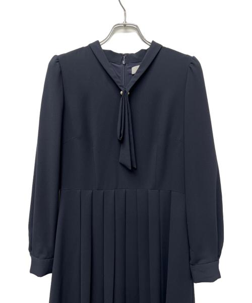 CELFORD（セルフォード）CELFORD (セルフォード) ボータイプリーツワンピース ネイビー サイズ:３６の古着・服飾アイテム