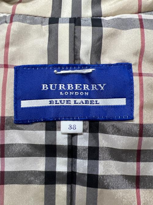 BURBERRY BLUE LABEL（バーバリー ブルー レーベル）BURBERRY BLUE LABEL (バーバリー ブルー レーベル) フーデッドジャケット レッド サイズ:38の古着・服飾アイテム