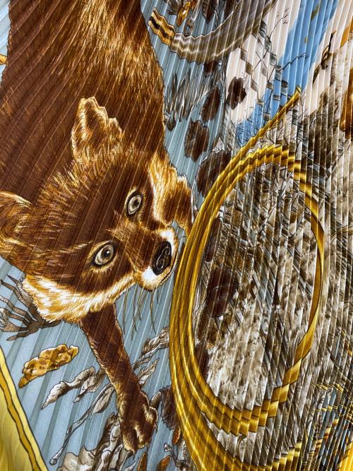 HERMES（エルメス）HERMES (エルメス) プリーツスカーフ イエロー×ブラウンの古着・服飾アイテム