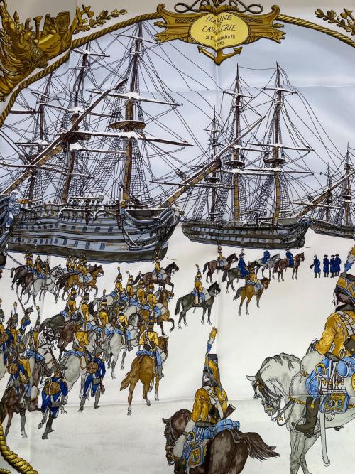 HERMES（エルメス）HERMES (エルメス) シルクスカーフ ホワイトの古着・服飾アイテム