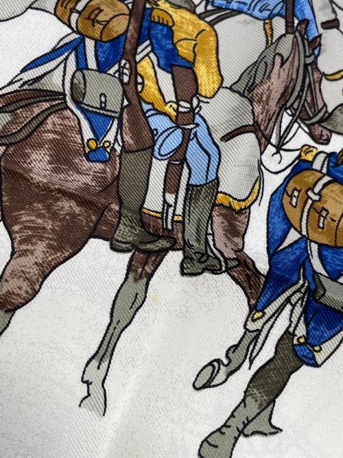 HERMES（エルメス）HERMES (エルメス) シルクスカーフ ホワイトの古着・服飾アイテム