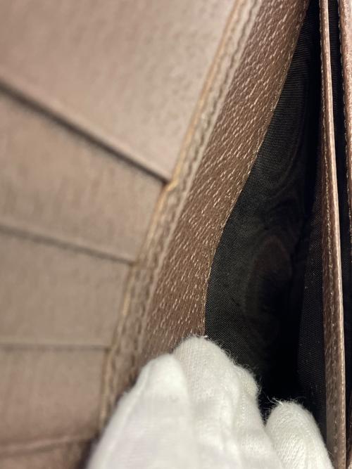 GUCCI（グッチ）GUCCI (グッチ) 長財布 ブラウン×ベージュの古着・服飾アイテム