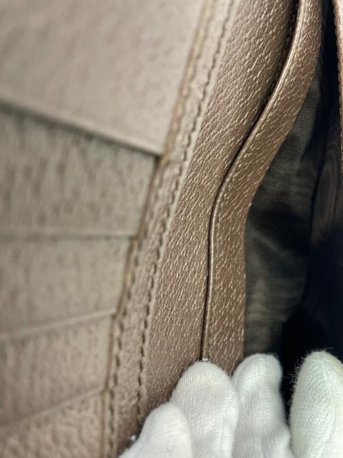 GUCCI（グッチ）GUCCI (グッチ) 長財布 ブラウン×ベージュの古着・服飾アイテム