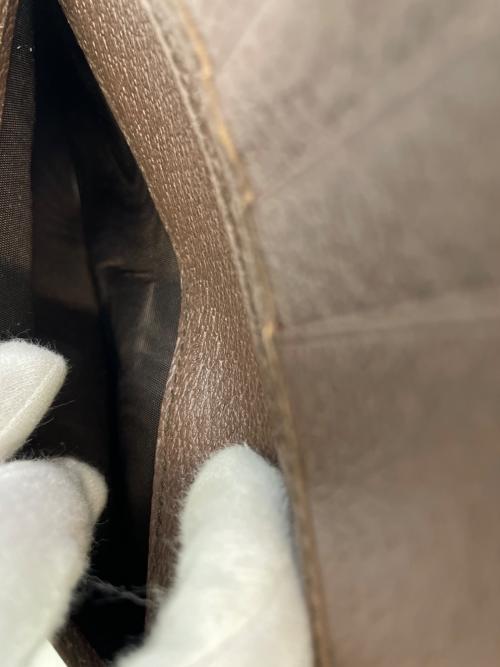 GUCCI（グッチ）GUCCI (グッチ) 長財布 ブラウン×ベージュの古着・服飾アイテム