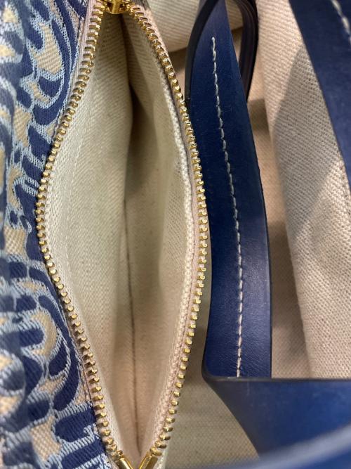 MIU MIU（ミュウミュウ）MIU MIU (ミュウミュウ) 2WAYバッグ ブルー×ベージュの古着・服飾アイテム