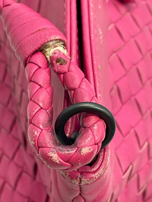 BOTTEGA VENETA（ボッテガベネタ）BOTTEGA VENETA (ボッテガベネタ) イントレチャートハンドバッグ ピンクの古着・服飾アイテム