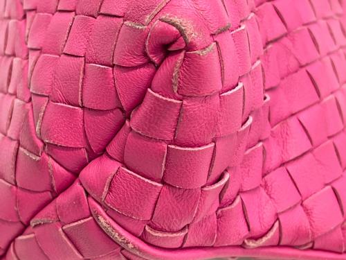 BOTTEGA VENETA（ボッテガベネタ）BOTTEGA VENETA (ボッテガベネタ) イントレチャートハンドバッグ ピンクの古着・服飾アイテム