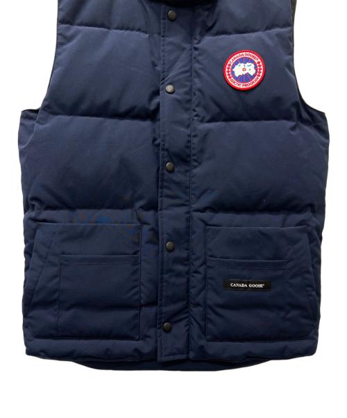 CANADA GOOSE（カナダグース）CANADA GOOSE (カナダグース) ダウンベスト ネイビー サイズ:Ｓの古着・服飾アイテム