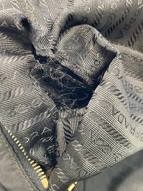 PRADA（プラダ）PRADA (プラダ) ワンショルダーバッグ ブラックの古着・服飾アイテム