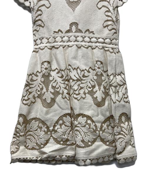 VALENTINO（ヴァレンティノ）VALENTINO (ヴァレンティノ) 半袖ワンピース ベージュ サイズ:４０の古着・服飾アイテム