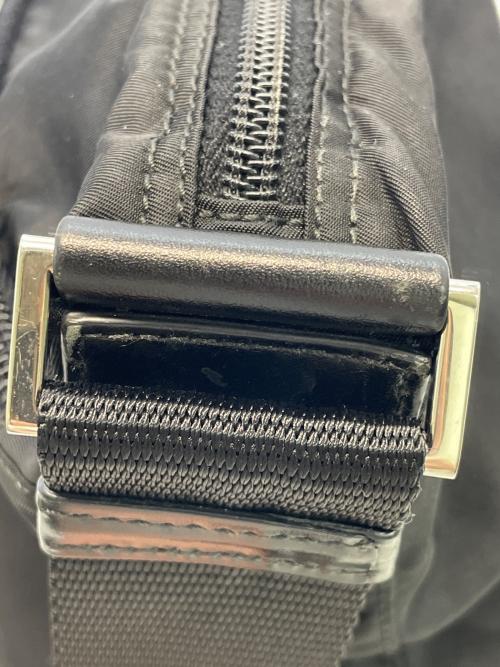 PRADA（プラダ）PRADA (プラダ) ナイロンショルダーバッグ ブラックの古着・服飾アイテム