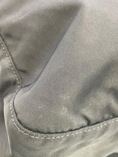 PRADA（プラダ）PRADA (プラダ) ナイロンショルダーバッグ ブラックの古着・服飾アイテム