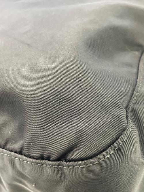 PRADA（プラダ）PRADA (プラダ) ナイロンショルダーバッグ ブラックの古着・服飾アイテム