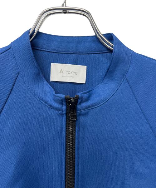 A + TOKYO（エープラス トウキョウ）A + TOKYO (エープラス トウキョウ) スタンドオープンジップシャツワンピース ブルー サイズ:Ｌの古着・服飾アイテム