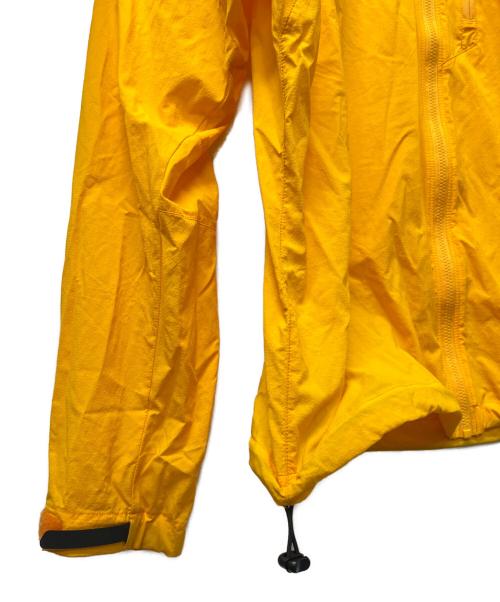 ARC'TERYX（アークテリクス）ARC'TERYX (アークテリクス) ナイロンジャケット イエロー サイズ:Ｓの古着・服飾アイテム