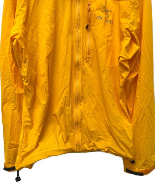 ARC'TERYX（アークテリクス）ARC'TERYX (アークテリクス) ナイロンジャケット イエロー サイズ:Ｓの古着・服飾アイテム