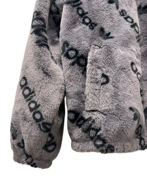 adidas（アディダス）adidas (アディダス) トーナル総柄プリント ファージャケット グレー サイズ:Ｓの古着・服飾アイテム