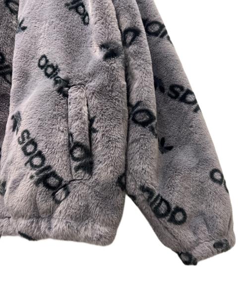 adidas（アディダス）adidas (アディダス) トーナル総柄プリント ファージャケット グレー サイズ:Ｓの古着・服飾アイテム