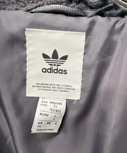 adidas（アディダス）adidas (アディダス) トーナル総柄プリント ファージャケット グレー サイズ:Ｓの古着・服飾アイテム