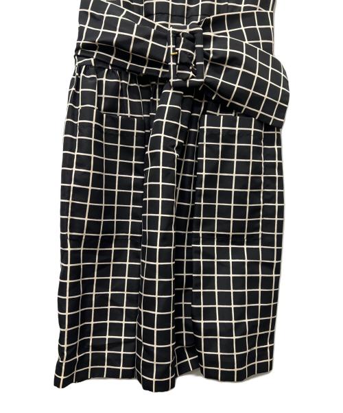PRADA（プラダ）PRADA (プラダ) 半袖ワンピース ブラック×ホワイト サイズ:３６の古着・服飾アイテム