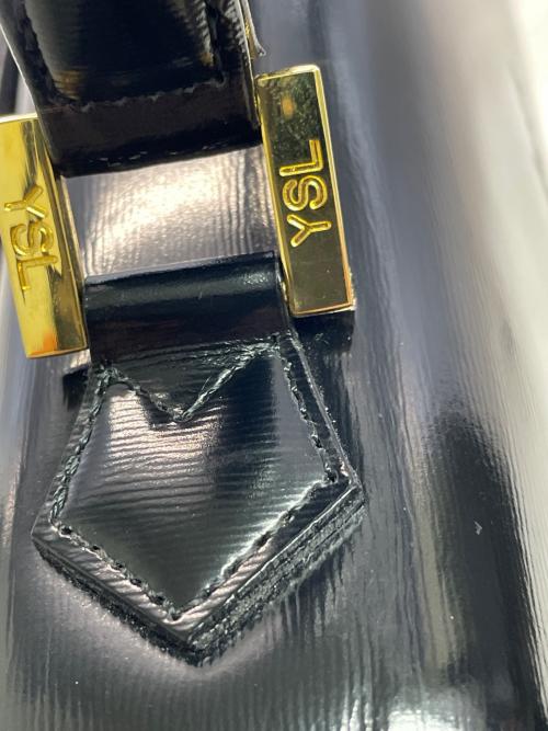 Yves Saint Laurent（イヴサンローラン）Yves Saint Laurent (イヴサンローラン) エナメルハンドバッグ ブラックの古着・服飾アイテム