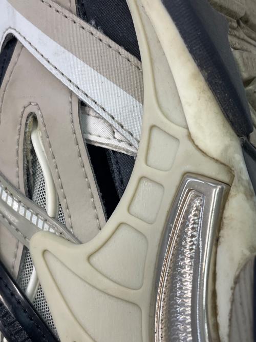 BALENCIAGA（バレンシアガ）BALENCIAGA (バレンシアガ) Track2 ベージュ サイズ:JP27.5の古着・服飾アイテム