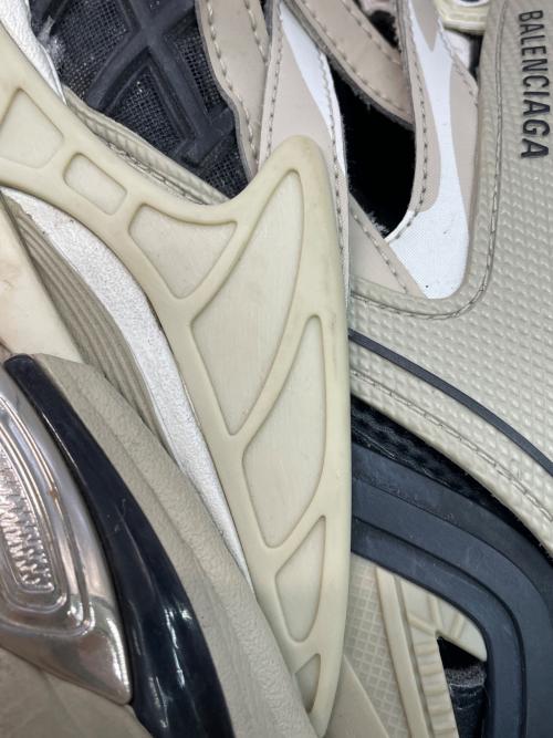 BALENCIAGA（バレンシアガ）BALENCIAGA (バレンシアガ) Track2 ベージュ サイズ:JP27.5の古着・服飾アイテム