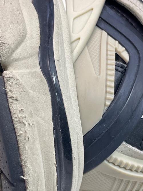 BALENCIAGA（バレンシアガ）BALENCIAGA (バレンシアガ) Track2 ベージュ サイズ:JP27.5の古着・服飾アイテム