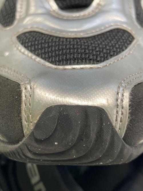 NIKE（ナイキ）NIKE (ナイキ) WMNS AIR MAX MUSE BLACK/METALLIC SILVER スニーカー シルバー×ブラック サイズ:cm27.5の古着・服飾アイテム