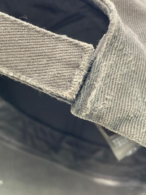 BALENCIAGA（バレンシアガ）BALENCIAGA (バレンシアガ) カットアウトベースボールキャップ ブラックの古着・服飾アイテム