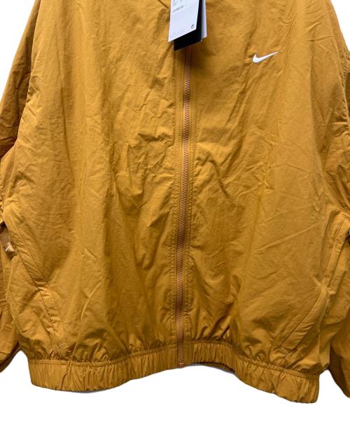 NIKE（ナイキ）NIKE (ナイキ) Solo Swoosh Woven Track Jacket ブラウン サイズ:Ｌの古着・服飾アイテム